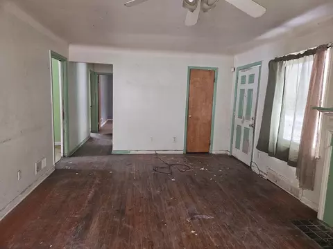 2428 Miller, Flint, MI 48503 photo 5