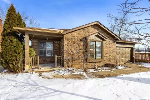 22733 Ridgeway, Saint Clair Shores, MI 48080