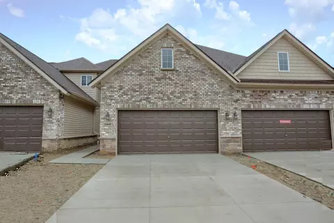 16640 Savor, Clinton Township, MI 48035