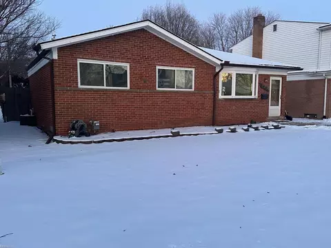 23435 Glenbrook, Saint Clair Shores, MI 48082
