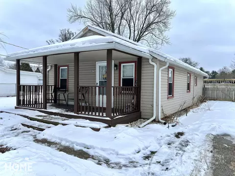 825 Clyde, Owosso, MI 48867