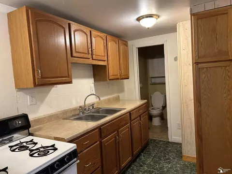 3323 Glendale, Monroe, MI 48162 photo 5
