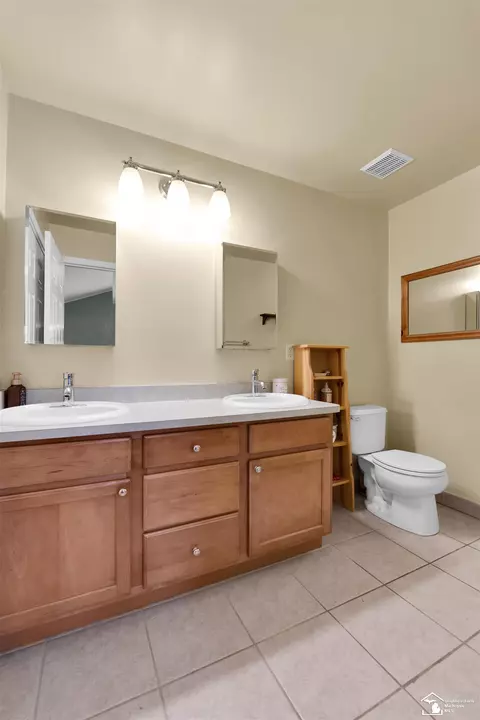 24174 Meadows, Flat Rock, MI 48134 photo 17