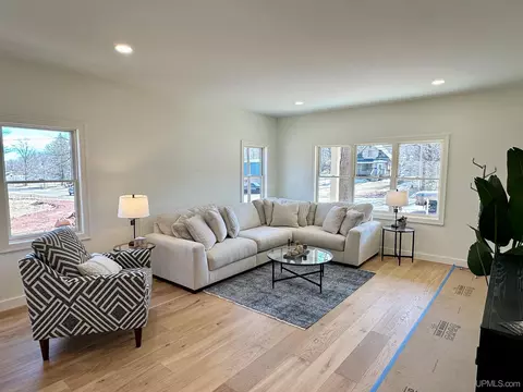Living - 606 County, Negaunee, MI 49866 photo 3 of 4