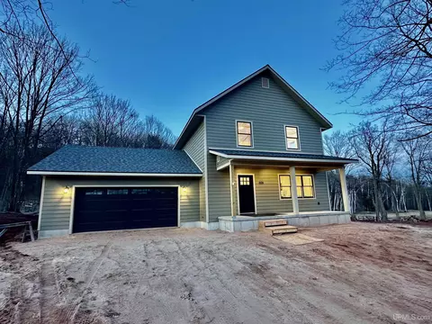 606 County, Negaunee, MI 49866