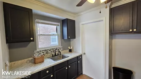 15714 Ash, Eastpointe, MI 48021 photo 6