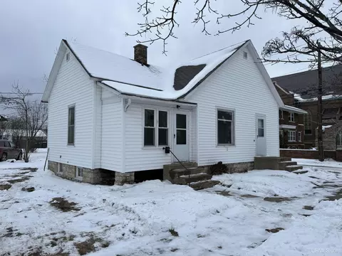 212 S 11th, Escanaba, MI 49829