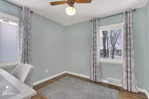 1041 E Robert, Hazel Park, MI 48030 photo 12