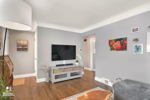 1041 E Robert, Hazel Park, MI 48030 photo 4