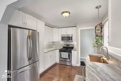 1041 E Robert, Hazel Park, MI 48030 photo 5