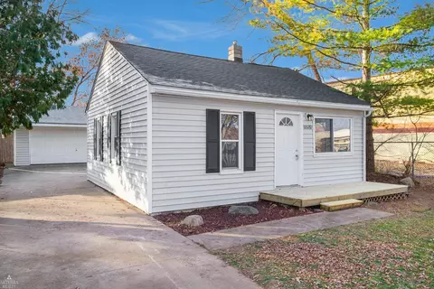 2050 Brady, Burton, MI 48529