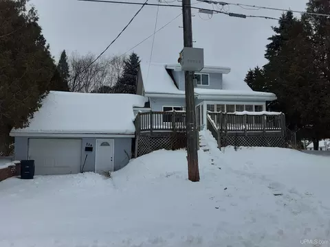 204 W Larch, Ironwood, MI 49938
