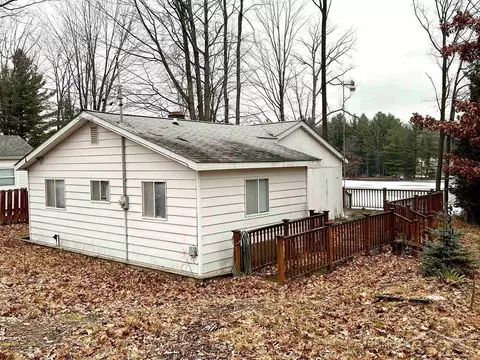 3449 Lakeview, Harrison, MI 48625