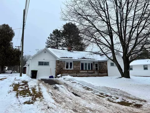 43 Second, Gaastra, MI 49927