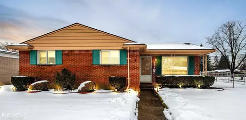 8574 Alwardt, Sterling Heights, MI 48313