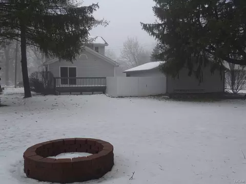 720 Clinton, Adrian, MI 49221 photo 22