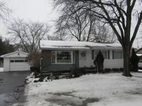1124 Dowling Pl, Owosso, MI 48867
