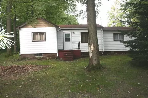 942 S Clare, Harrison, MI 48625 photo 25