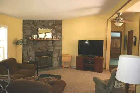 942 S Clare, Harrison, MI 48625 photo 9