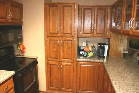 942 S Clare, Harrison, MI 48625 photo 5