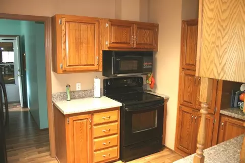 942 S Clare, Harrison, MI 48625 photo 4