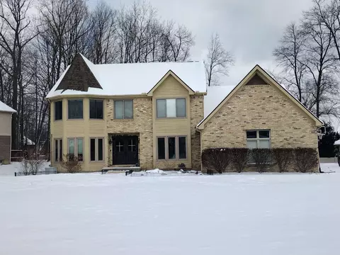 1400 Kings Pointe, Grand Blanc, MI 48439