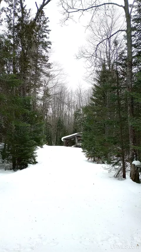 13649 N Airport, Grand Marais, MI 49884