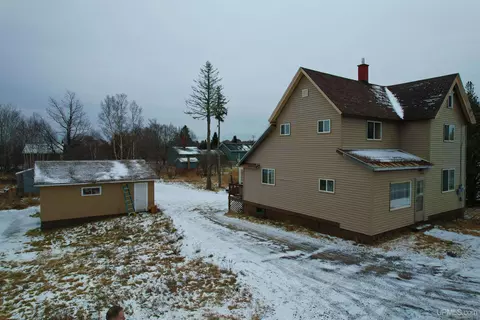59146 Us41, Calumet, MI 49913