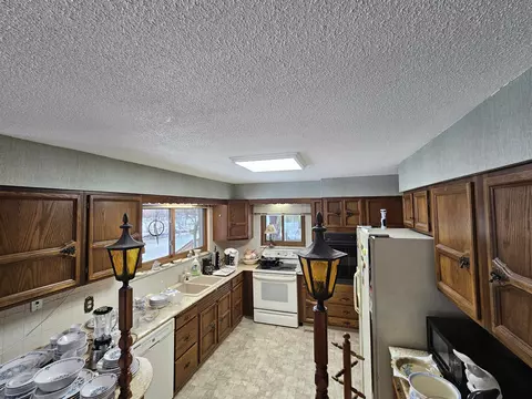 2827 E Kawkawlin Riv, Kawkawlin, MI 48631 photo 8