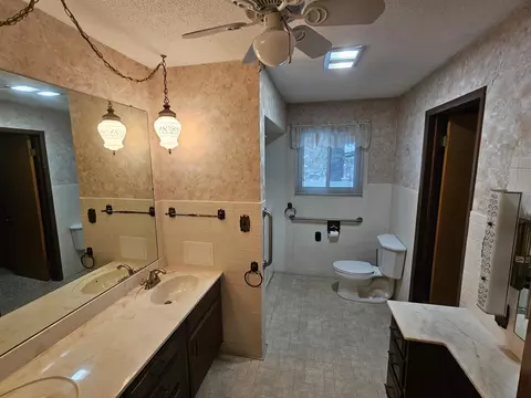2827 E Kawkawlin Riv, Kawkawlin, MI 48631 photo 18
