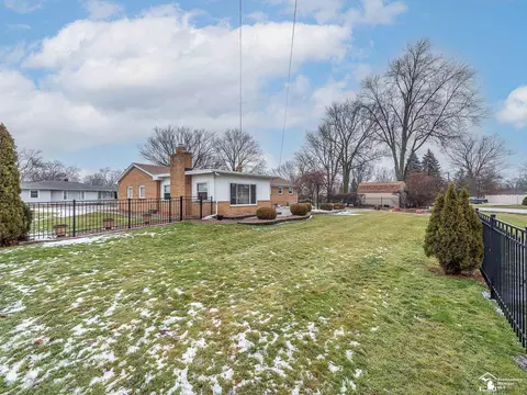2428 Fairview, Monroe, MI 48162 photo 28