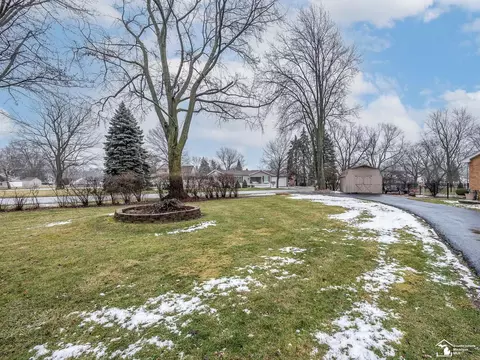 2428 Fairview, Monroe, MI 48162 photo 37