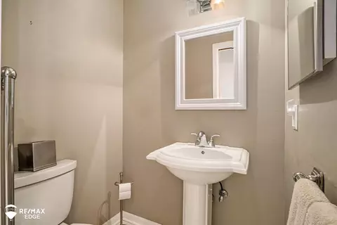Bath - 315 Delzingro, Davison, MI 48423 photo 1 of 2