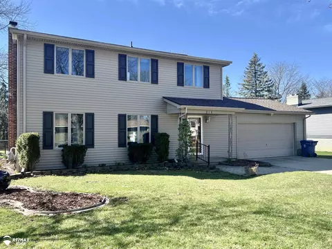 315 Delzingro, Davison, MI 48423