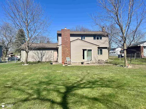 Exterior - 315 Delzingro, Davison, MI 48423 photo 2 of 10