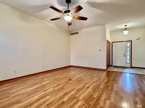 2171 Delaware, Temperance, MI 48182 photo 12
