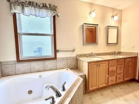 2171 Delaware, Temperance, MI 48182 photo 33