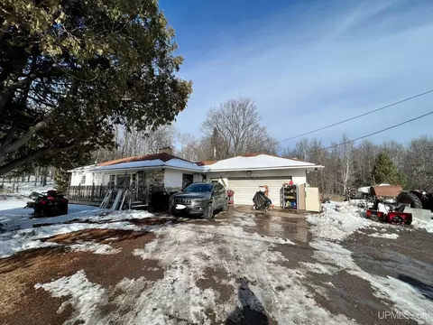 4216 Us2 W, Iron River, MI 49935