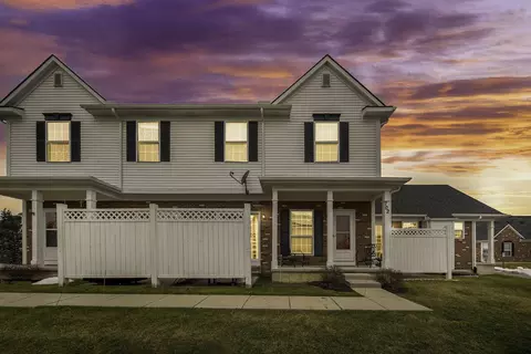 702 Riversedge, Saline, MI 48176