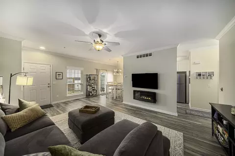 702 Riversedge, Saline, MI 48176 photo 4
