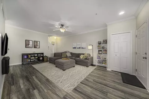 702 Riversedge, Saline, MI 48176 photo 5