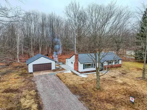 2230 Price, Kimball, MI 48074