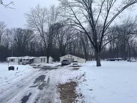 8365 N Bass Lk, Harrison, MI 48625 photo 3