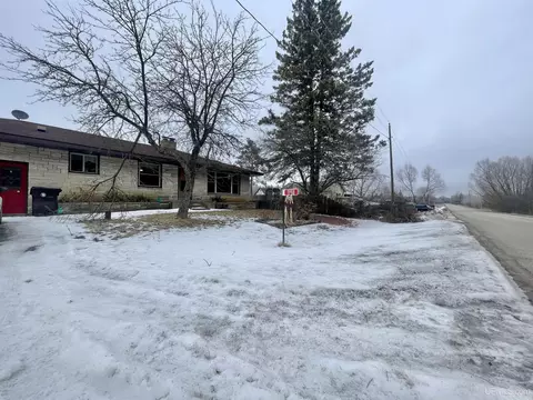 1758 Old Us 2 41, Bark River, MI 49807
