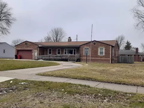 16801 Martin, Roseville, MI 48066