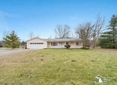 21299 Merriman, New Boston, MI 48164