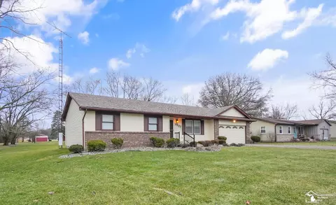 9905 Minx, Temperance, MI 48182