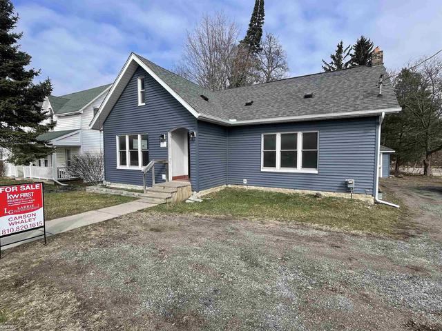 506 W Vienna, Clio, MI 48420