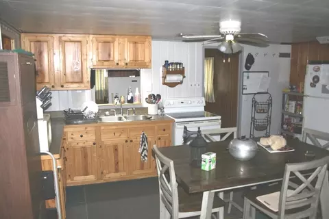 4982 Poplar, Harrison, MI 48625 photo 2