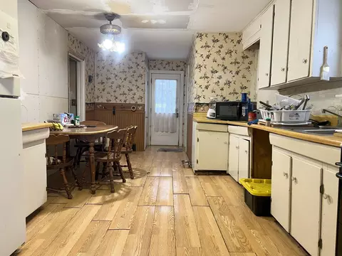 518 E 6th, Pinconning, MI 48650 photo 13